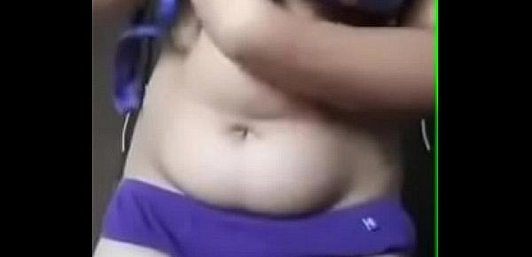  Indian lady showing her boobs